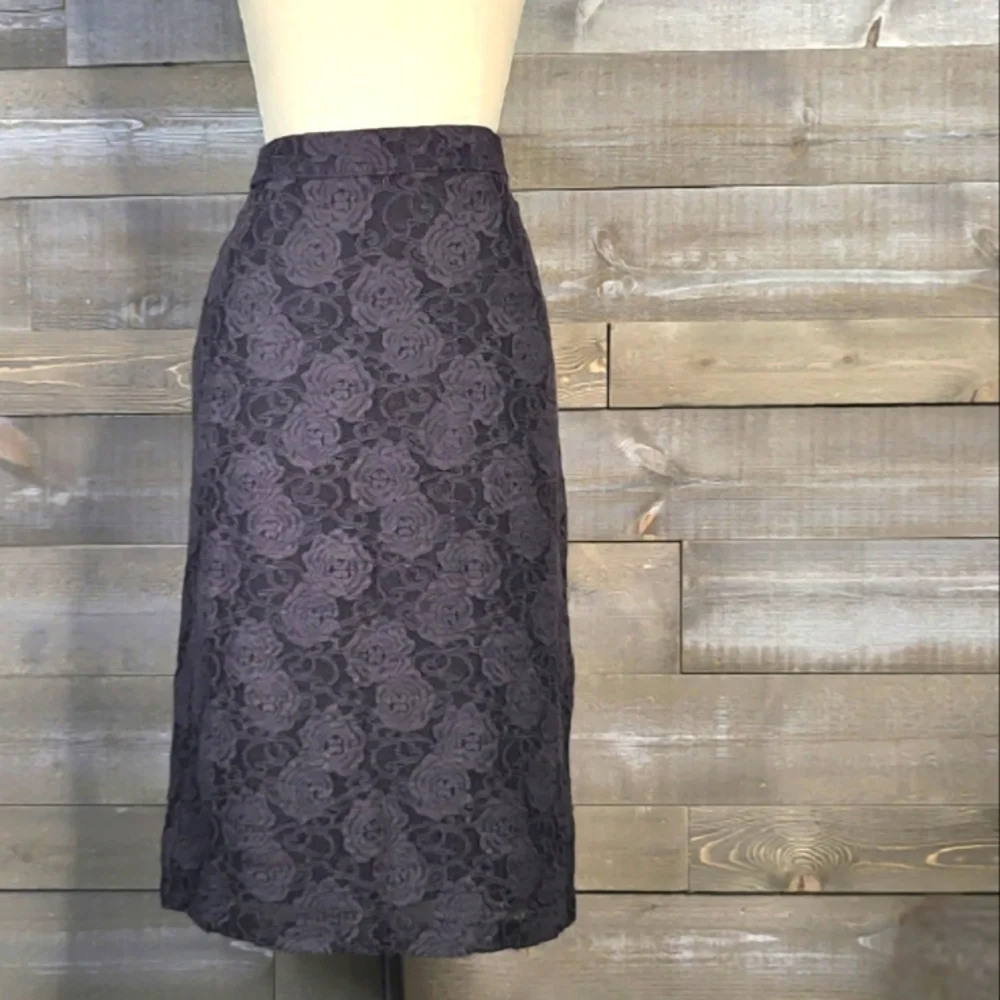 Anthropologie Maeve Alva Black/Gray Floral Lace Straight Pencil Skirt